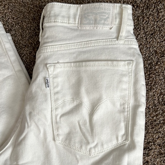 Levi’s 721 High Rise Skinny Jeans - Picture 5 of 6